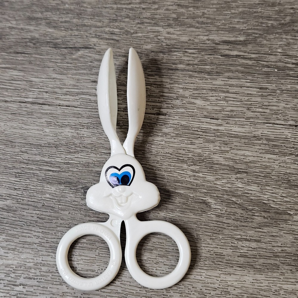 Vintage White Plastic Easter Bunny Tongs for Easter Egg Dying Collectible